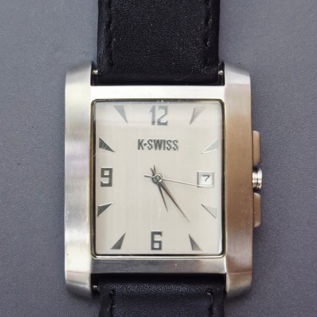 ​[K-SWISS] 케이스위스 사각 가죽 시계
