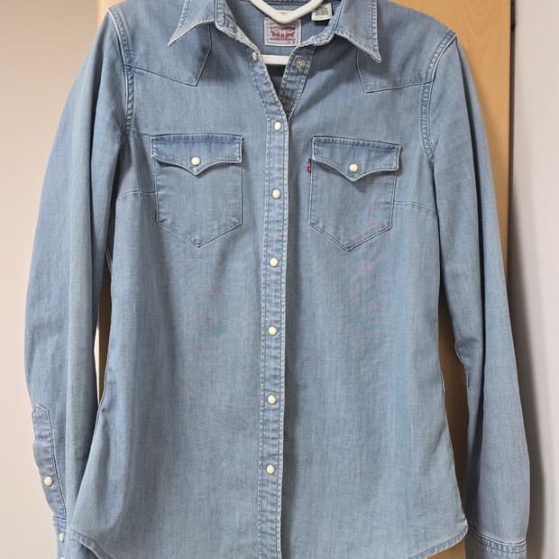 리바이스 테일러드핏 데님셔츠 m