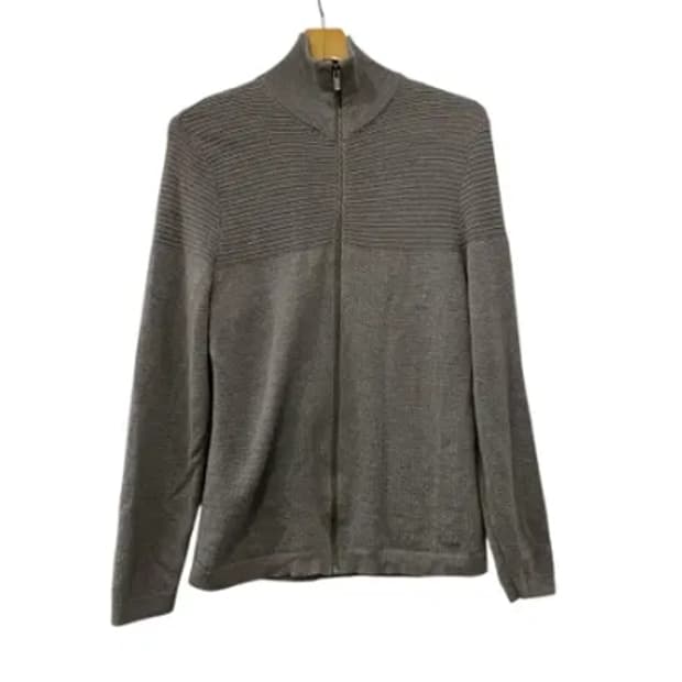 7204. BOSS 로고 니트집업 (S)