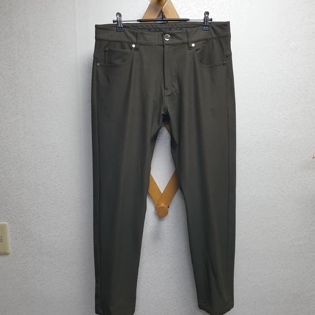 [남34/정품] 마크앤로나 골프스판 기모바지