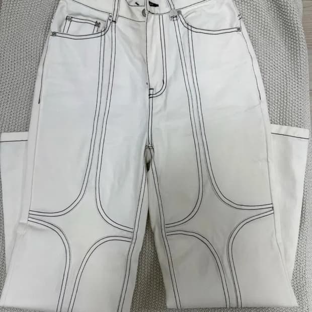 타게토 화이트 스티치 데님 팬츠