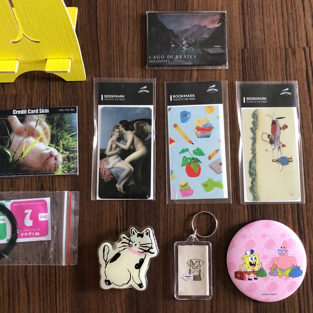 그립톡, 책갈피, 마그넷, 키링, 거울, 카드커버 스티커등 일괄
