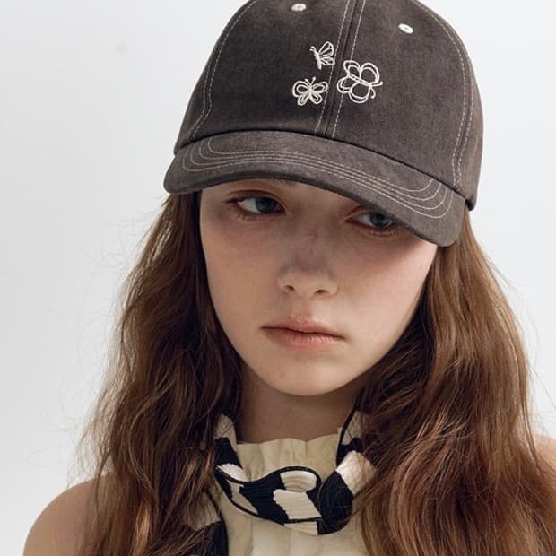 버터플라이즈인스터미 모자 브라운 볼캡