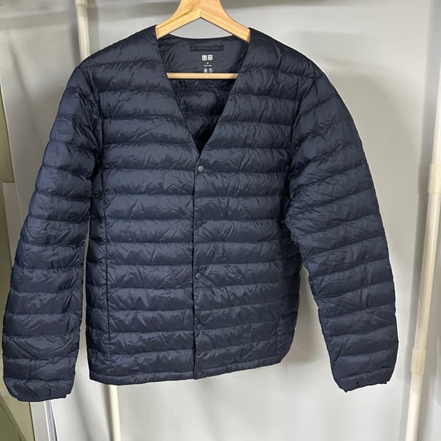 유니클로 경량 패딩