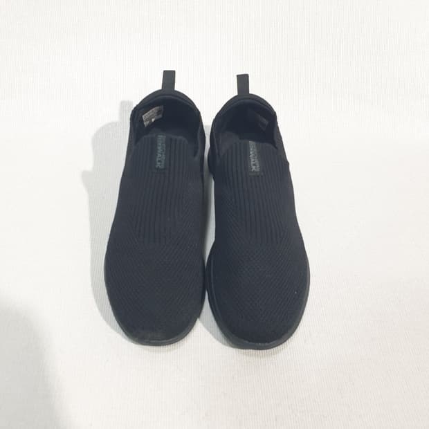 스케쳐스 고워크 슬립온 운동화 245