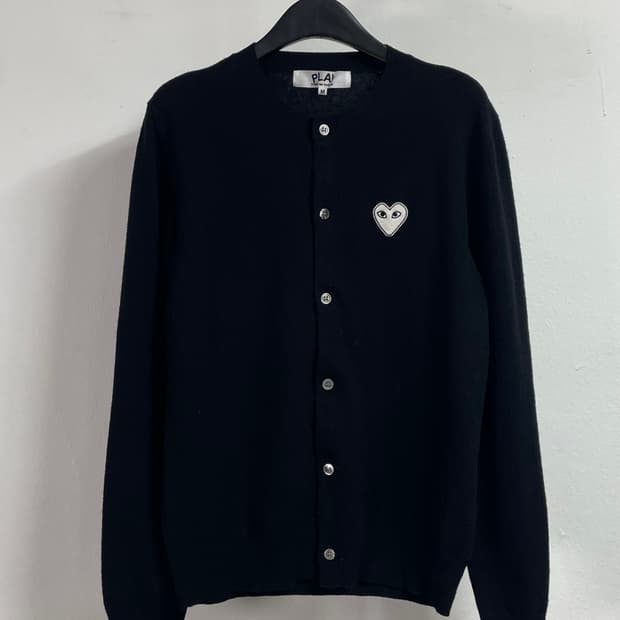 꼼데가르송 하트와펜 라운드 울 가디건 (on.291)