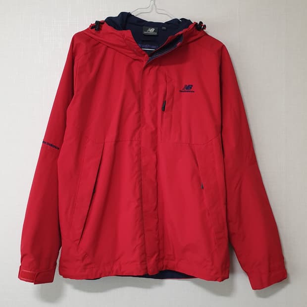 뉴발란스 바람막이 점퍼
