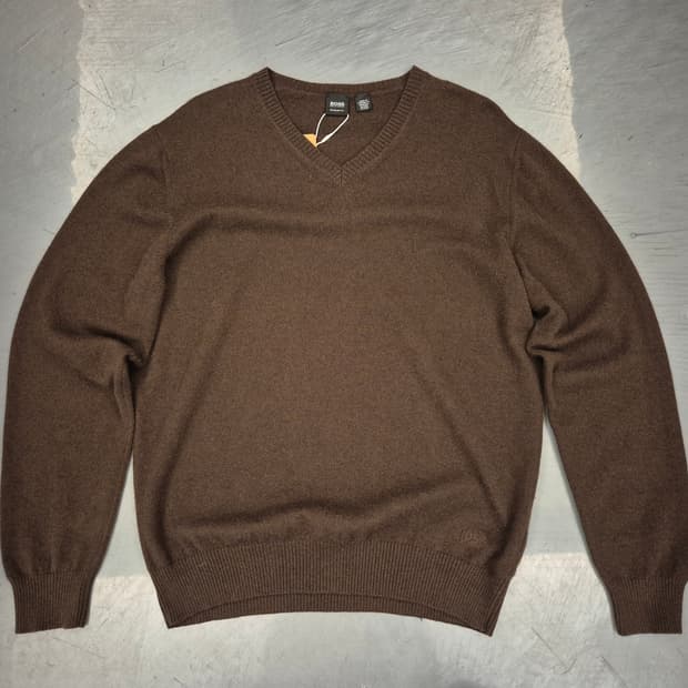 휴고보스 캐시미어 니트