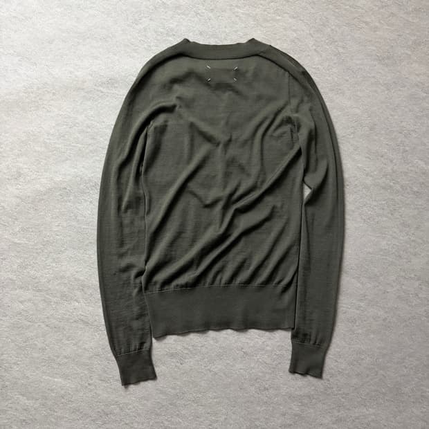 마르지엘라 브이넥 스티치 니트