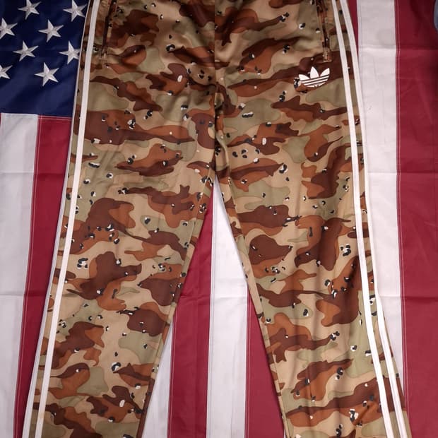 특A급 오리지날 아디다스 카모패턴 팬츠