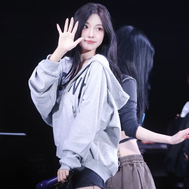 이지 닝닝 후드집업