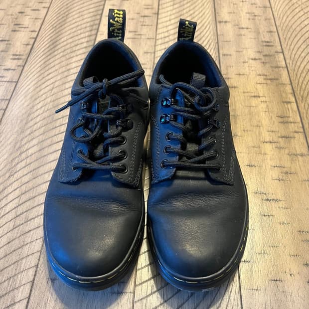 닥터마틴 리더 와이오밍 레더 유틸리티 슈즈 블랙