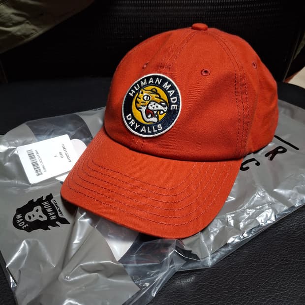 휴먼메이드 볼캡 레드