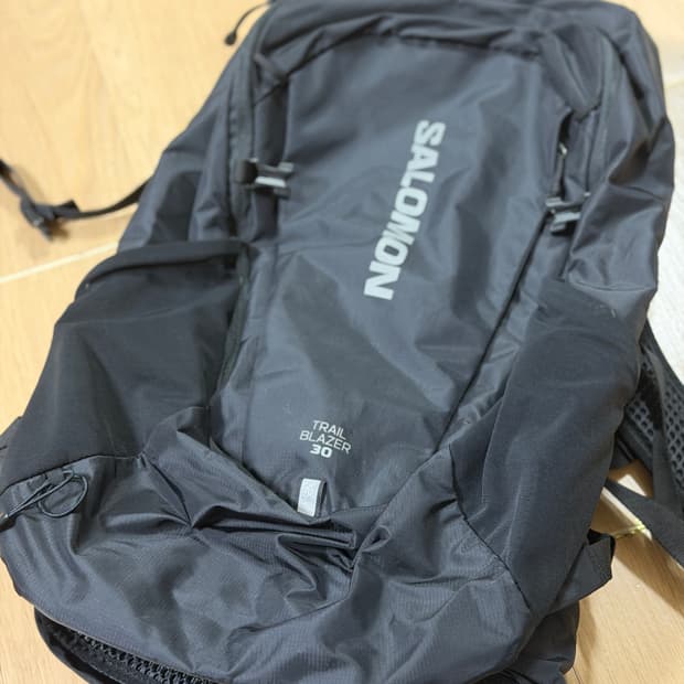 살로몬 트레일 블레이저 30 백팩 블랙