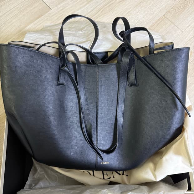 폴렌느 심 cyme 블랙 새상품