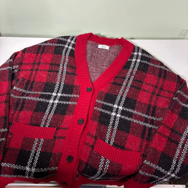 OS 스튜디오톰보이 루즈오버핏 빅체크 모헤어가디건