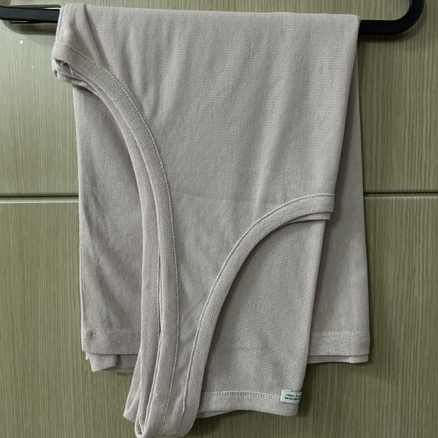 자라 더블넥 슬리브리스 탑 Rose 3992/381