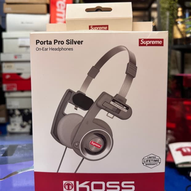 슈프림 코스 포타프로 실버 헤드폰