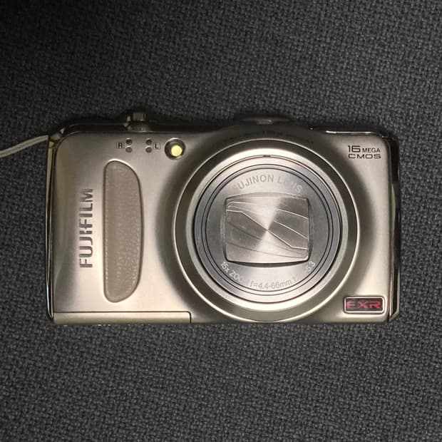 (하이엔드,필름시뮬) 후지필름 파인픽스 f550exr 디카