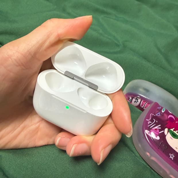 에어팟 4세대 노이즈캔슬링 본체