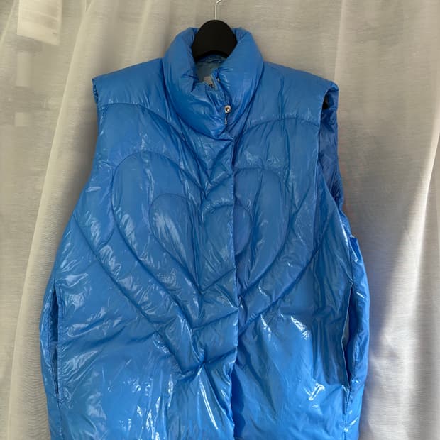 배드블루 Heart Puffer Vest Candy Blue