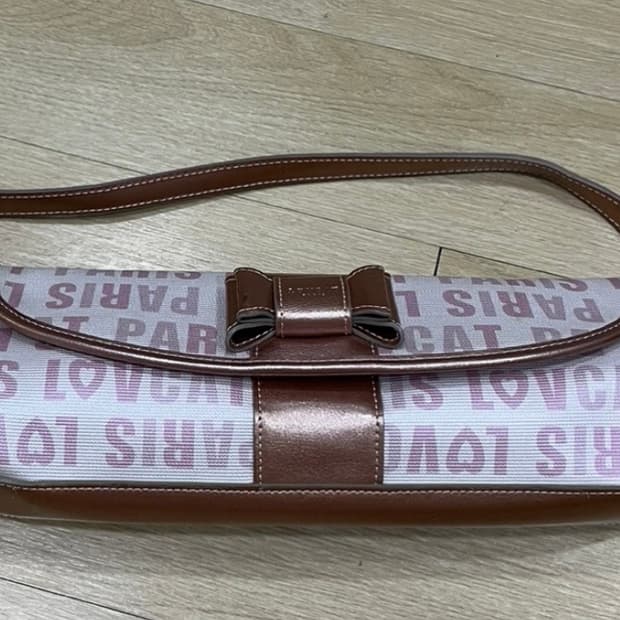 LOVCAT Vintage 리본 바게트백