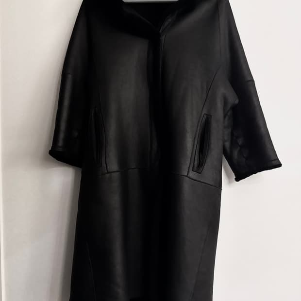 칼라거펠트 누벅 리버시블 스페인 양털 무스탕