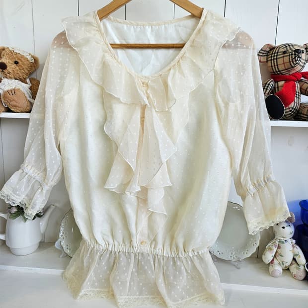 도트 쉬폰 프릴 블라우스