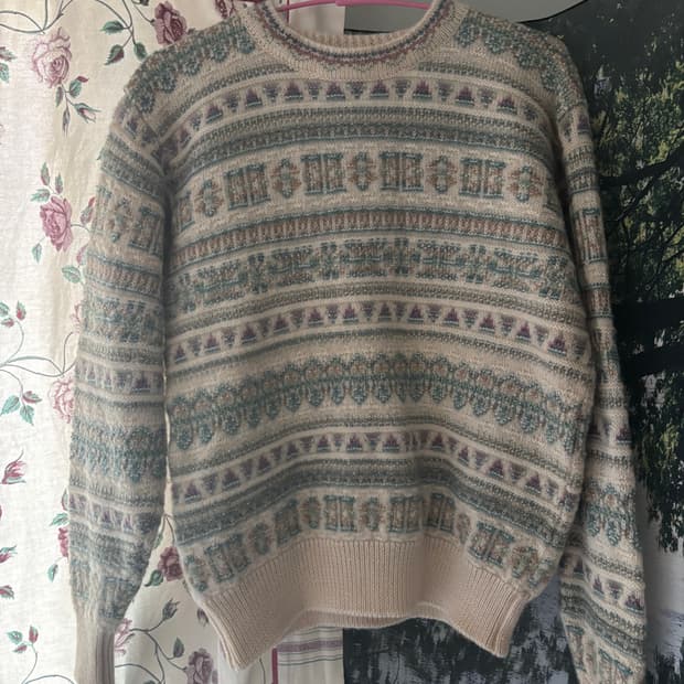 내추럴 패턴 니트 여리핏 루즈핏 포근한 무드