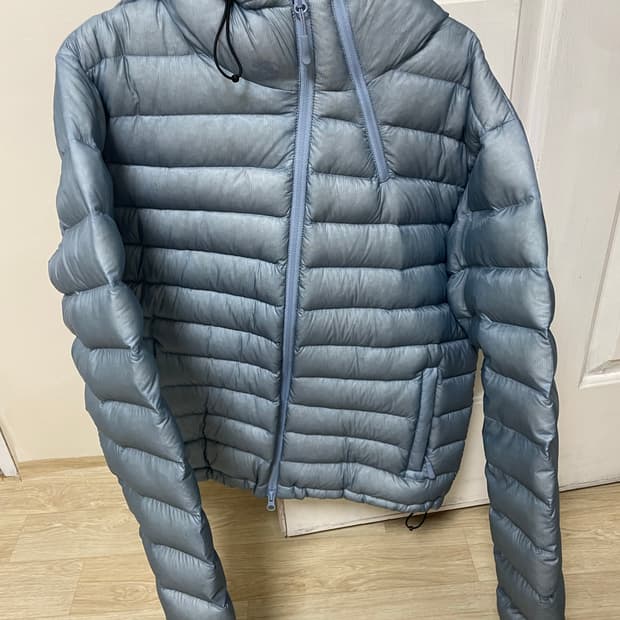 산산기어 서픽스 푸퍼 자켓 스카이 블루 24FW 2사이즈 