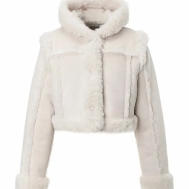 쓰리타임즈 베이비 후디 퍼 무스탕 아이보리