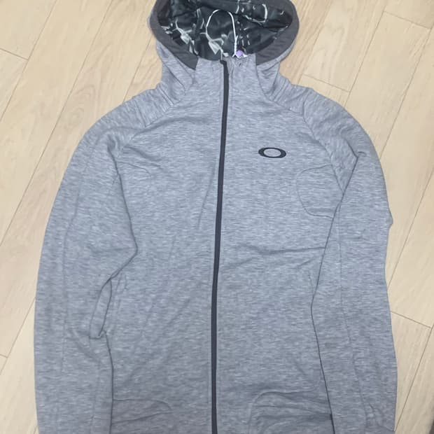 오클리 후드집업