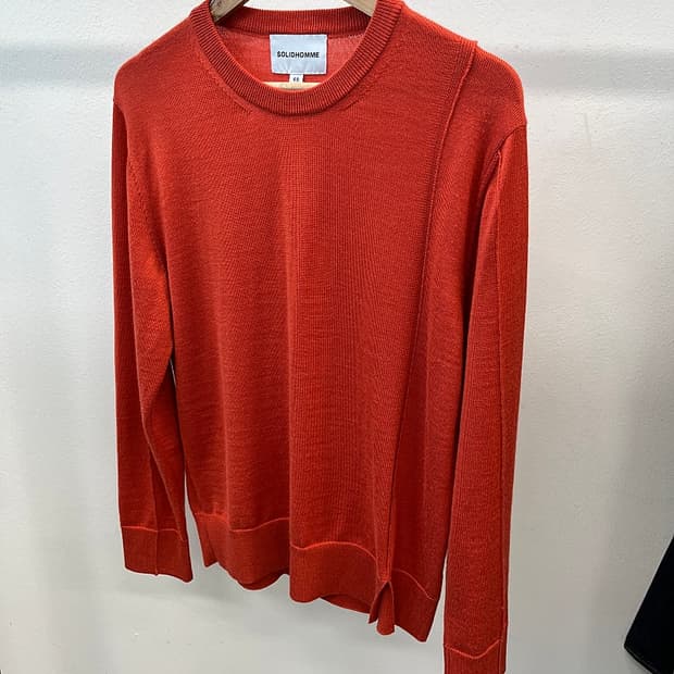 100) 솔리드옴므 신형 오렌지 니트 