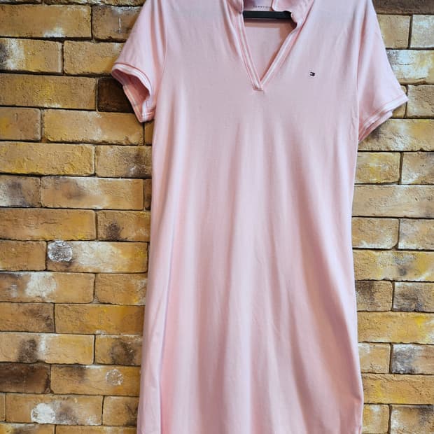 타미힐피거 핑크색 폴로 원피스
