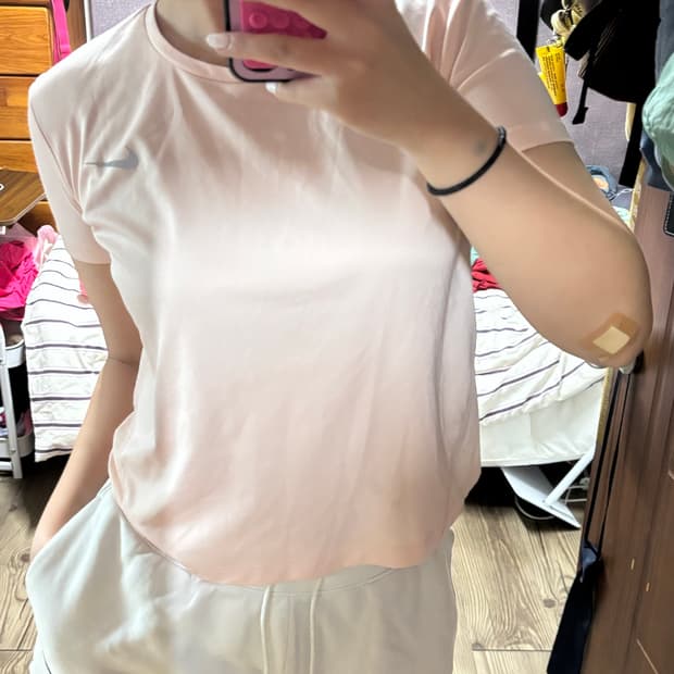 딸기우유 나이키 반팔티