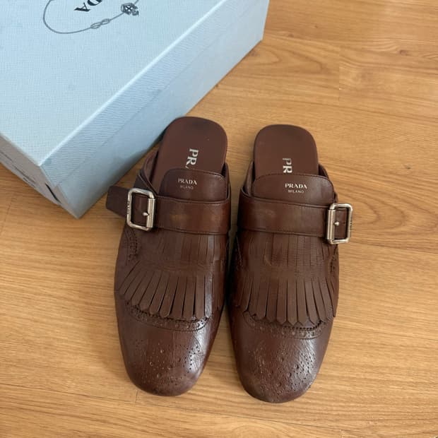 Prada 프라다 셔플 프린지 가죽 뮬 브라운 39