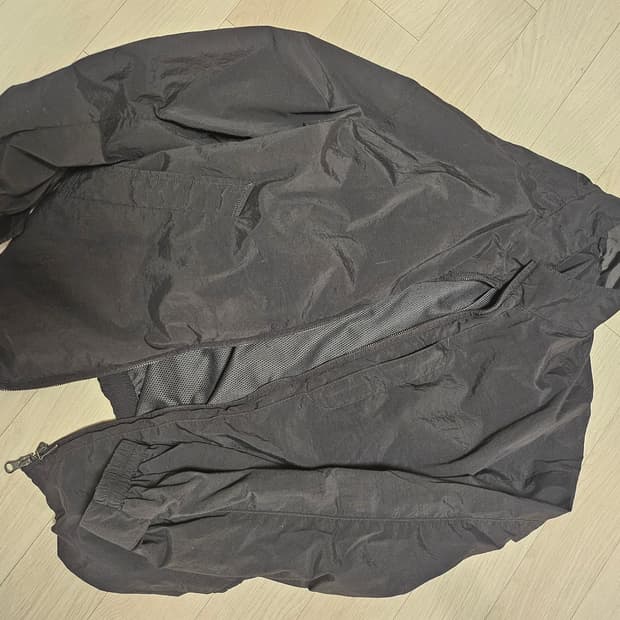 러프사이드 마일러 점퍼 바람막이 트랙 자켓