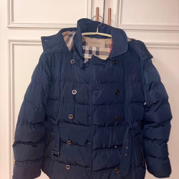 버버리 패딩 네이비