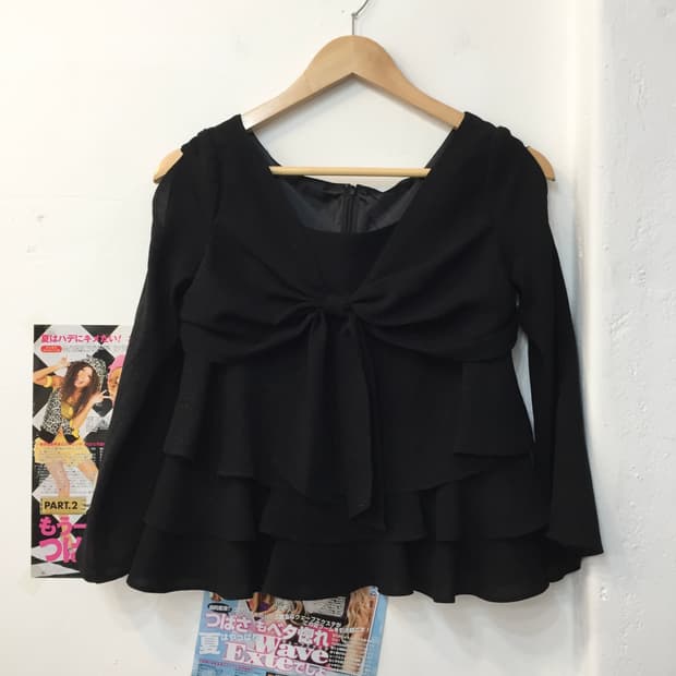 글리터 트임 리본 갸루 티셔츠