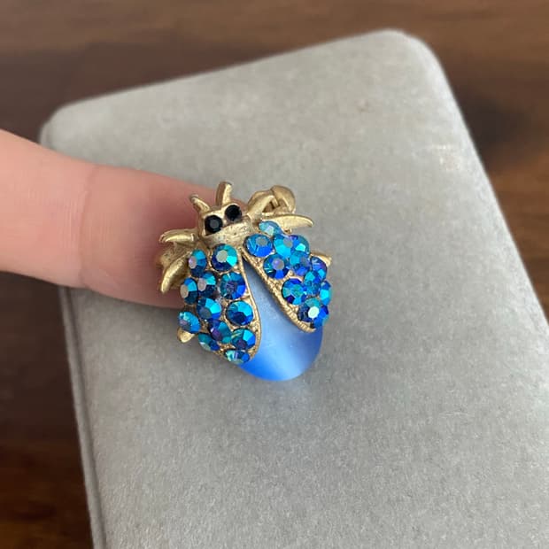 벌 모티브 악세서리 브로치