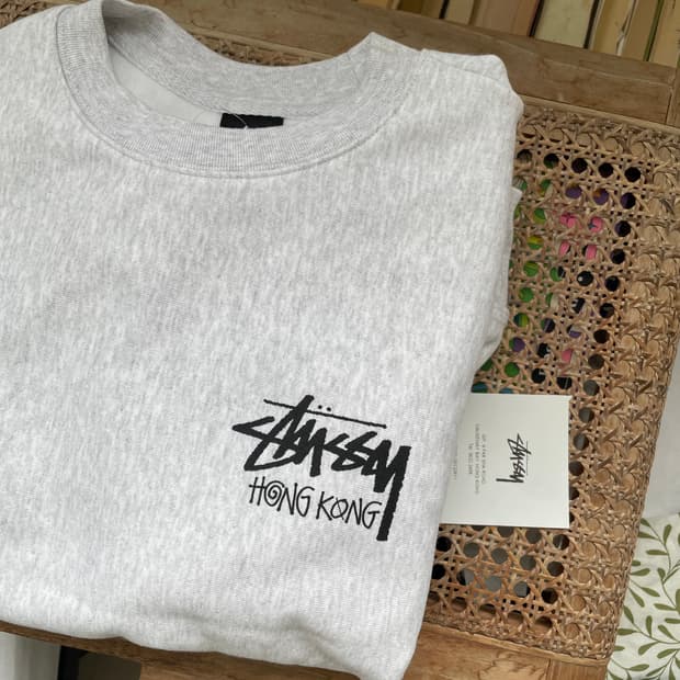 스투시 맨투맨 - 홍콩