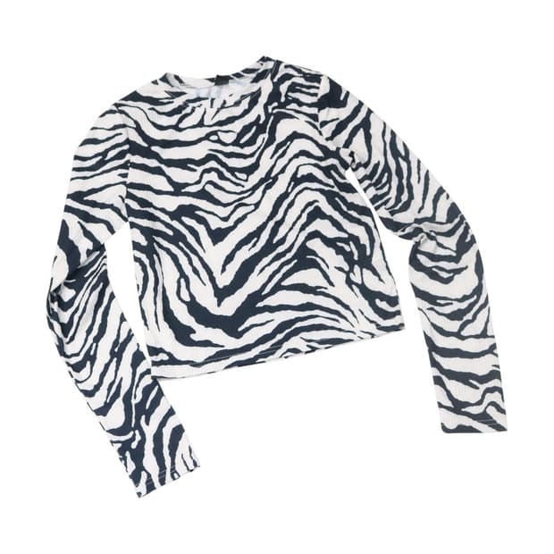 DAZY 데이지 지브라 패턴 슬림핏 크롭 긴팔 티셔츠