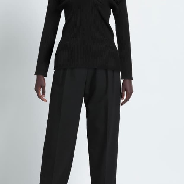 로우클래식 브이넥 립니트 