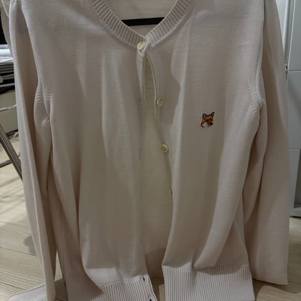 메종키츠네 가디건 오트밀