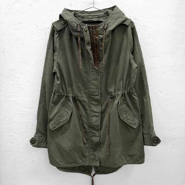 letter by back number 피쉬테일 자켓