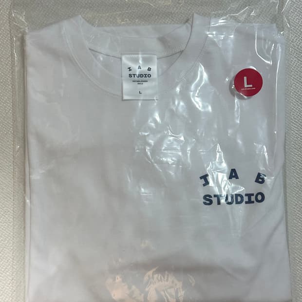 아이앱 스튜디오 화이트 롱슬리브