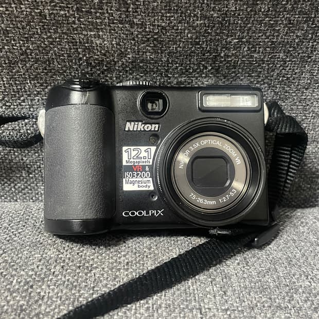 니콘 쿨픽스 P5100 즉시 사용가능