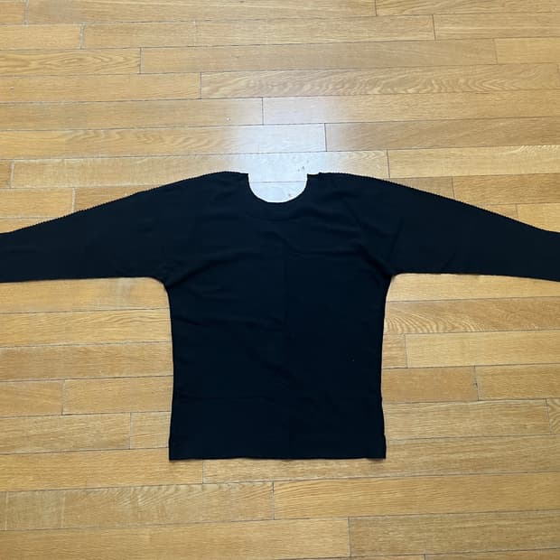 Issey miyake ME 컷팅 니트