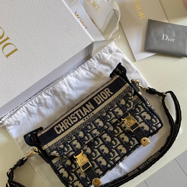 디올 캠프백 스몰 정품