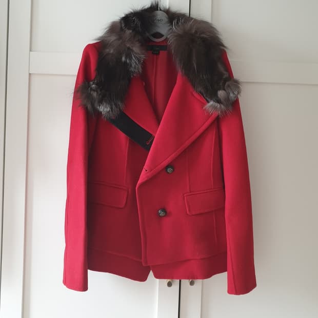 비키 레드울자켓 퍼지켓 새제품 viki